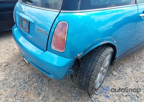 2004 Mini Cooper S z USA, uszkodzony, nr VIN WMWRE33424TD76762